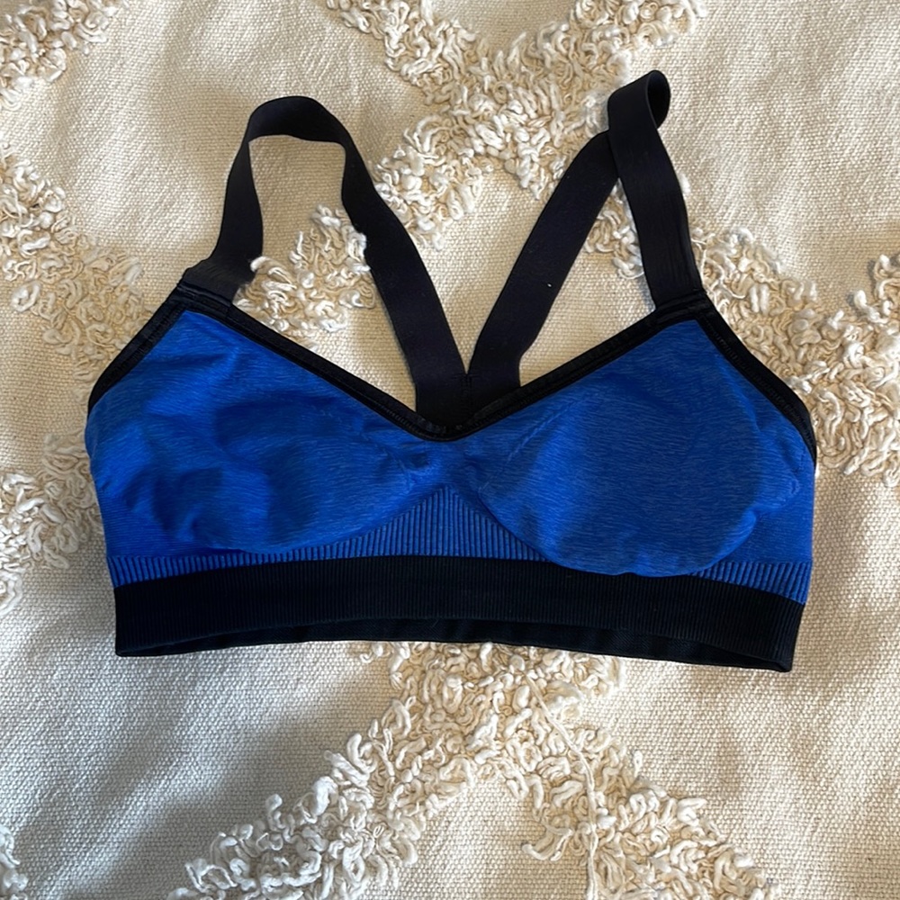 Lulu sports bra
